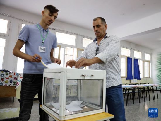 7��2�գ�ѡ���ڰ����������׶���������һ��ͶƱվͶƱ���»��緢