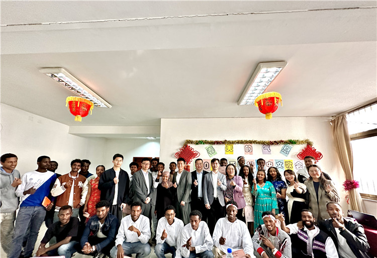 图为“春天的气息”中文歌会现场。亚的斯亚贝巴大学孔子学院供图