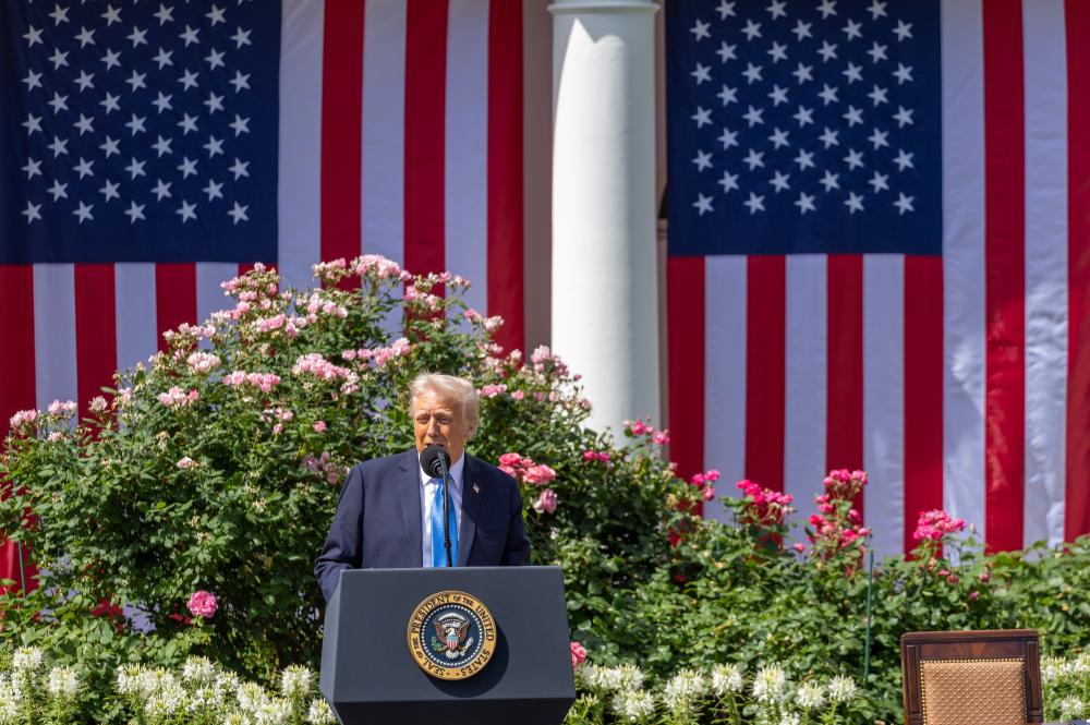 5��19�գ�������ͳ�������ڻ�ʢ�ٰ׹���ϯ����»������ ������ ��