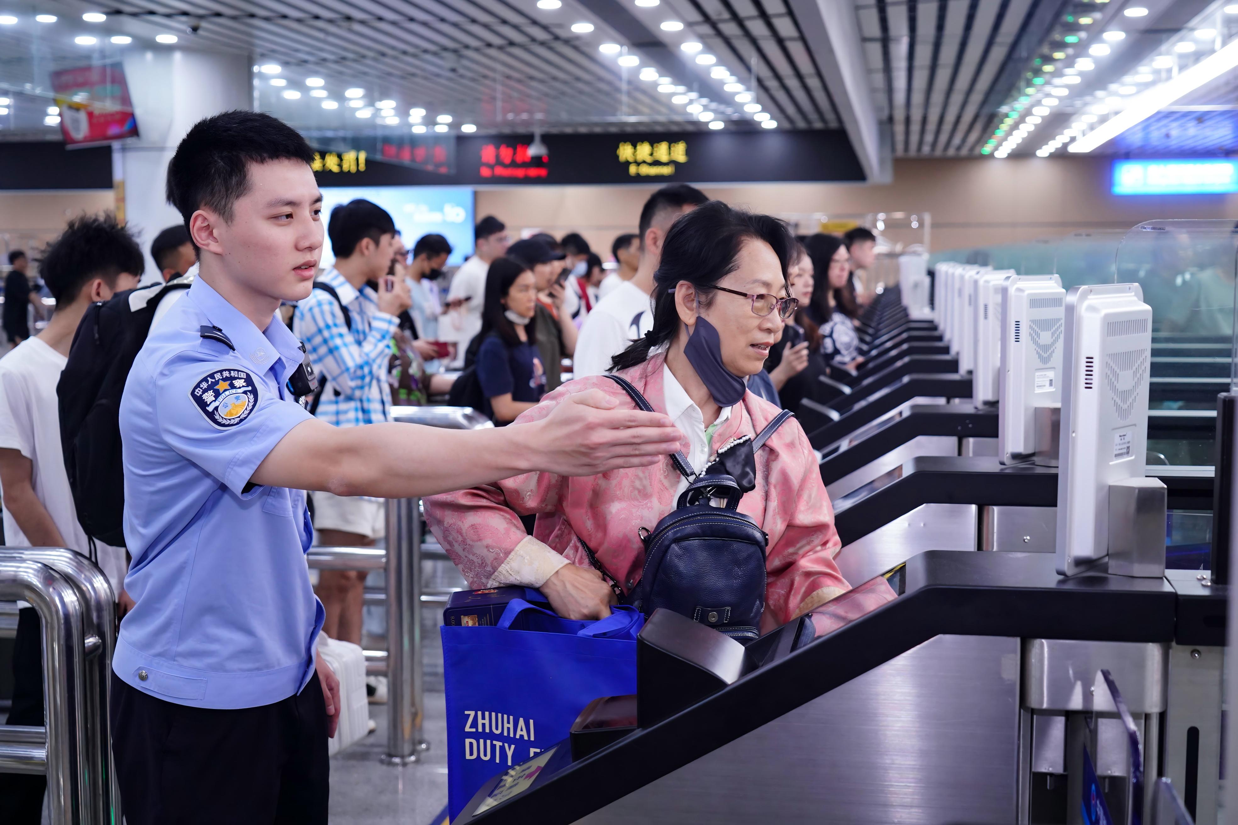 ÿʹáʾ֤ͨ麣߼վͼ