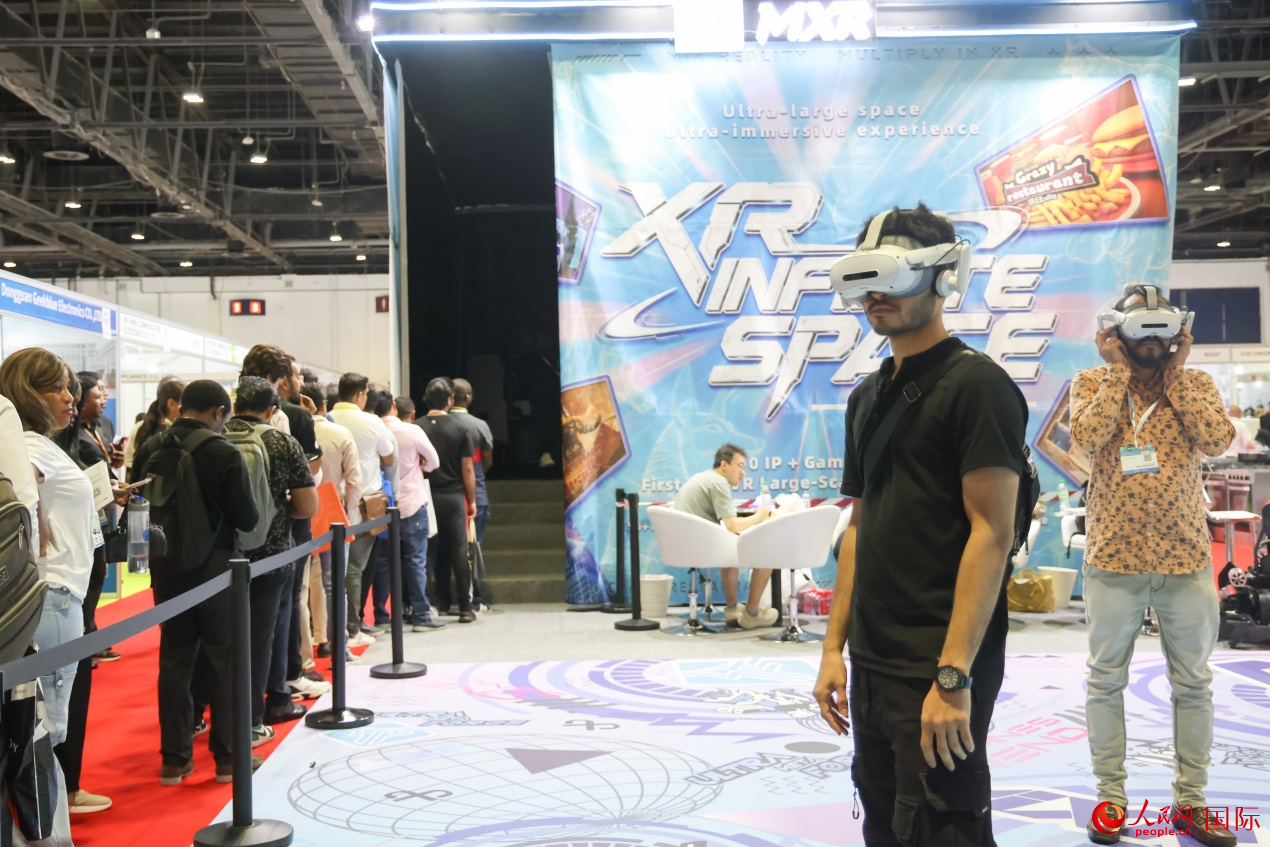 VR