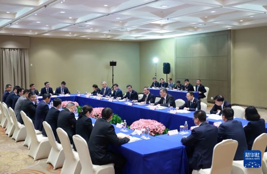 ����ʱ��7��8�գ�����Ժ������ǿ����Լ����¬��ϯ�ڰ���������ҵ��̸�ᡣ�»������ ���� ��