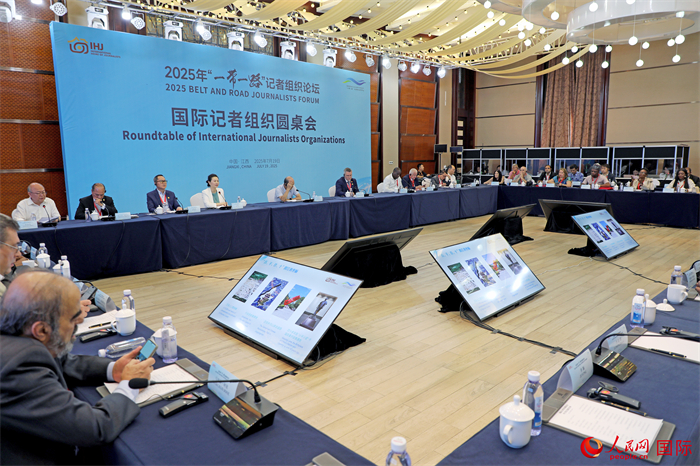 19磬ʼ֯ԲڸݾСͼΪԲֳ 