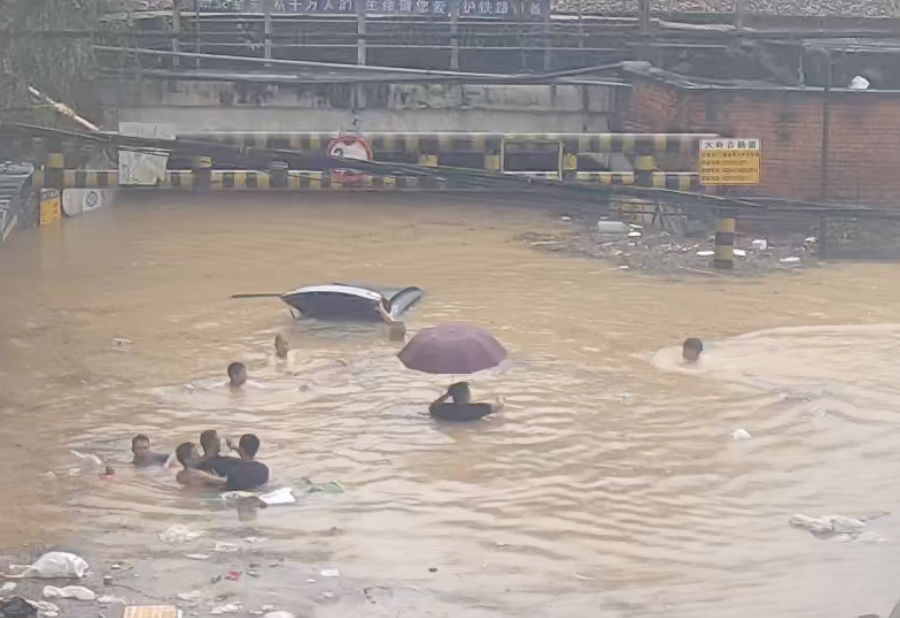 85գݸ򣬾ȳʻԱùͼ