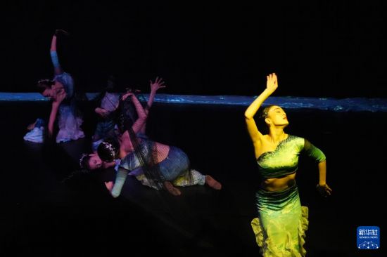  811գӢϺϷѧԺ赸ѧԺԱ硶» ֣ 