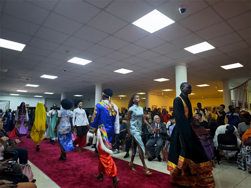 2025Ļνڡʱװ йĻĹͼ