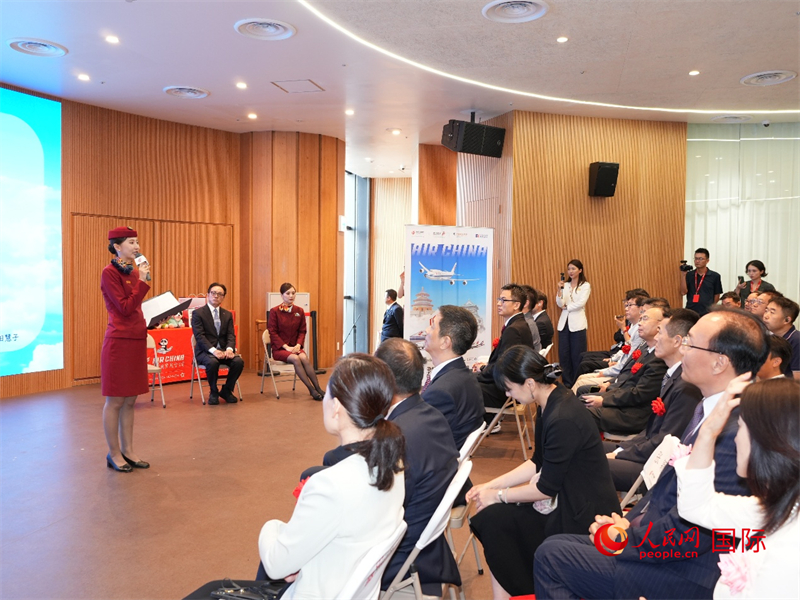 ׽𿨿ͻռԱ͵Ա˲䡣 