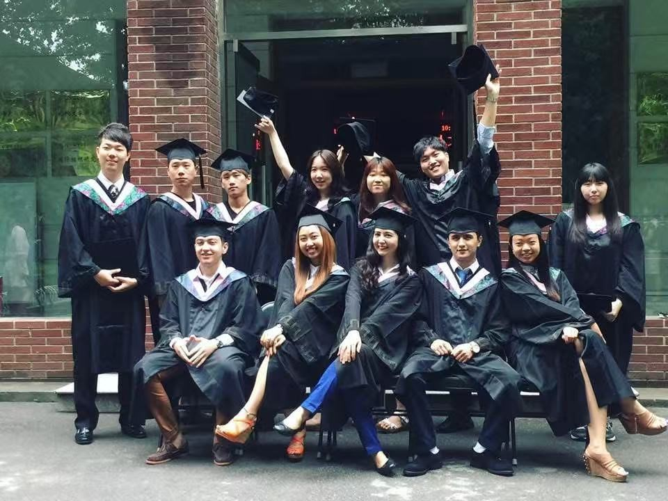 ����ɽ�ģ�ǰ��������ڱ������Դ�ѧѧϰ�ڼ䡣�ܷ��߹�ͼ