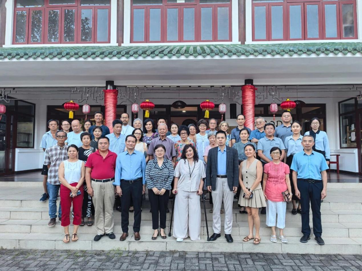 与会人员合影。驻塞舌尔使馆供图