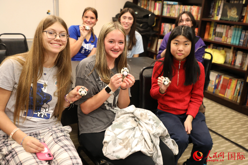 2�������������ɵ�����н�40��ѧϰ���ĵĸ������μ��˻�� ���������� ��־ΰ��