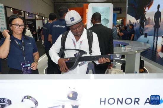 11��11�գ����Ϸǿ��նأ�һ���ι�����2025����޿Ƽ������������ܵ��Ӽ������»������ ���� ��