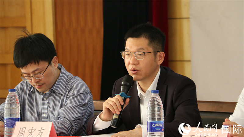 �й�פ��������ʹ�ݹ�ʹ�ܺ��ѣ��ң����������������� ������